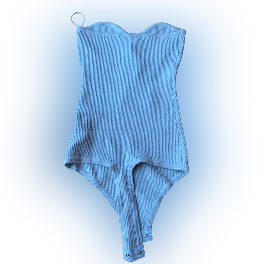 🔥2 FOR $10🔥 NWT Le Lis Blue Strapless Bodysuit S - Picture 2 of 3